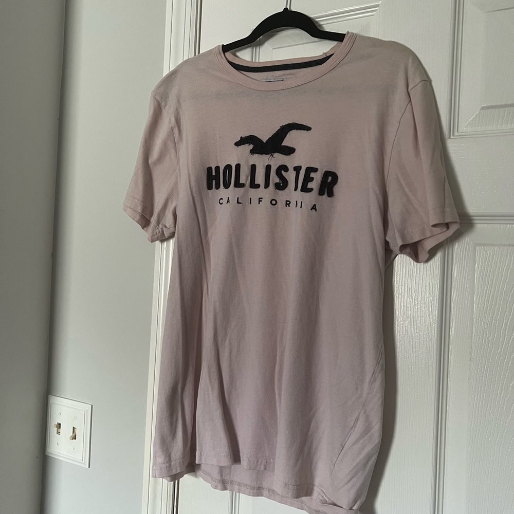 Pink Hollister tee